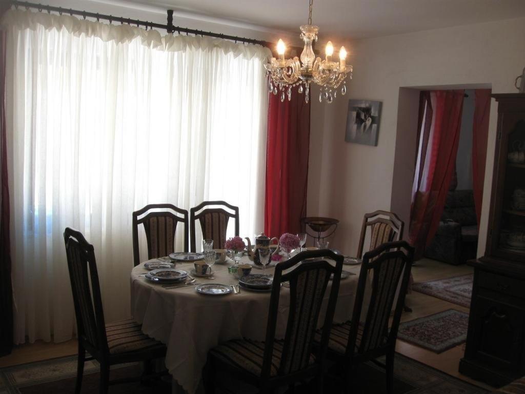 Madam Svetlana Bed and Breakfast Tivat Exterior foto