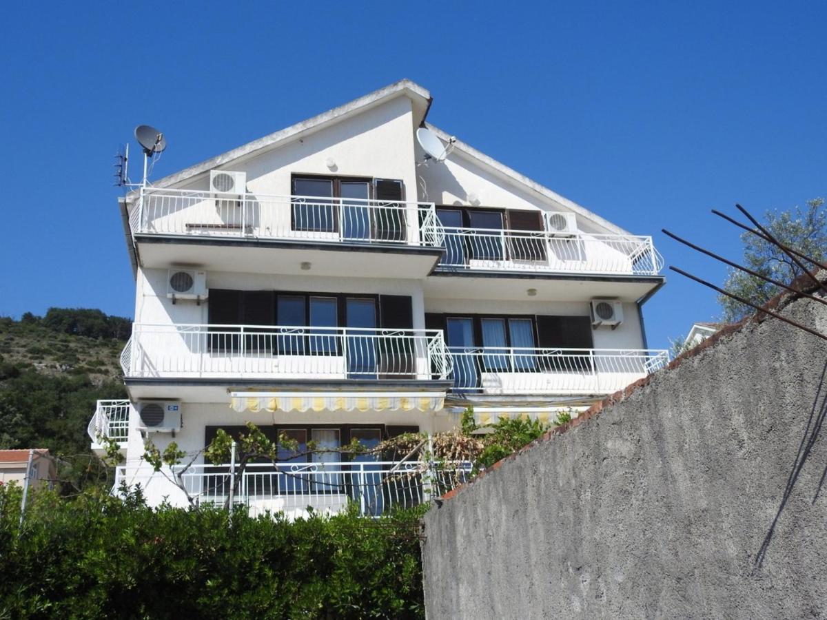 Madam Svetlana Bed and Breakfast Tivat Exterior foto