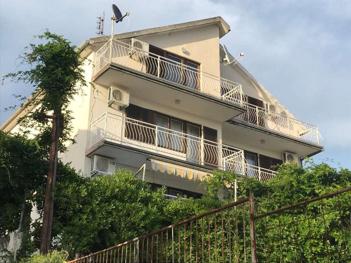 Madam Svetlana Bed and Breakfast Tivat Exterior foto